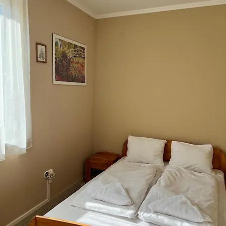 アパート Egyuett A Csalad By Bltn シオーフォク