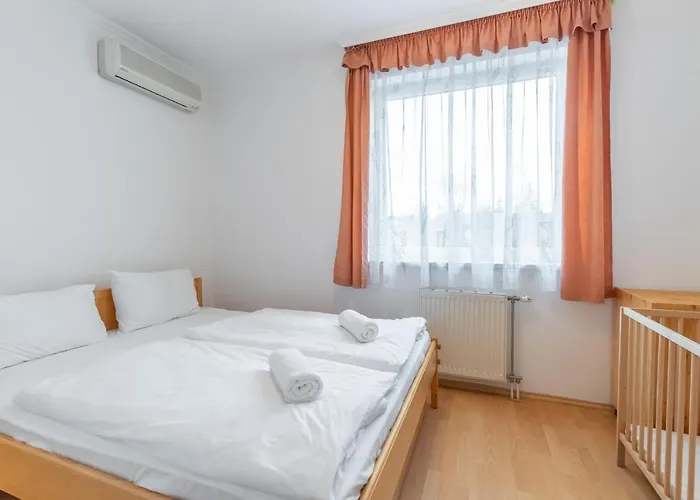 Egyuett A Csalad By Bltn アパート