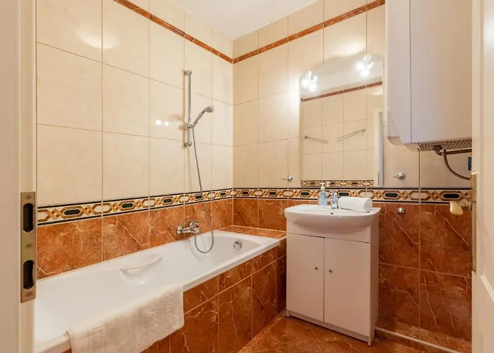 Egyuett A Csalad By Bltn アパート