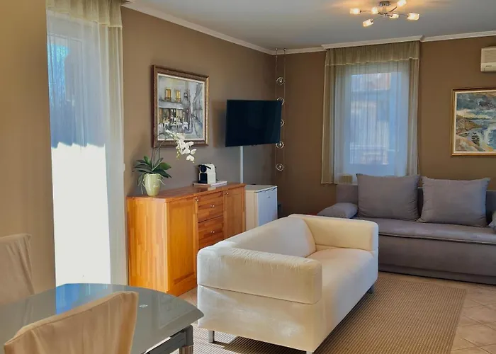 Egyuett A Csalad By Bltn * シオーフォク